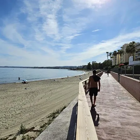 Junto A La Playa Del Cristo Cerca Del Puerto * Estepona