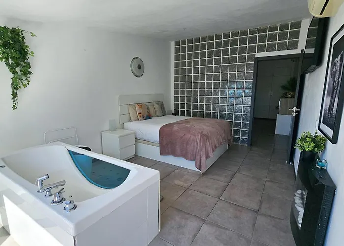 Apto Junto La Playa El Cristo Cerca De Puerto