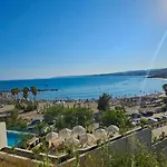 Apto Junto La Playa El Cristo Cerca De Puerto דירה *