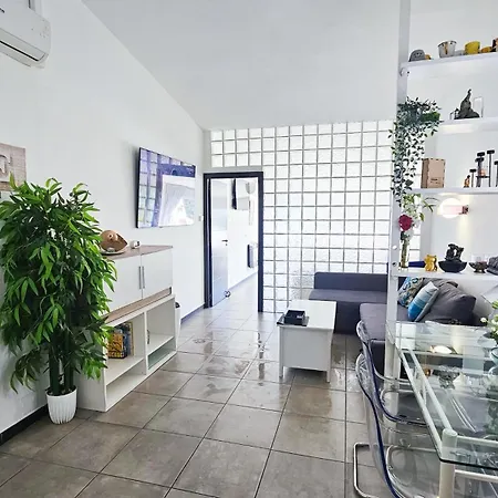 Apartamento Junto A La Playa El Cristo Y Del Puerto Estepona
