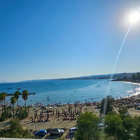 A Pasos De La Playa Del Cristo Y Puerto * Estepona