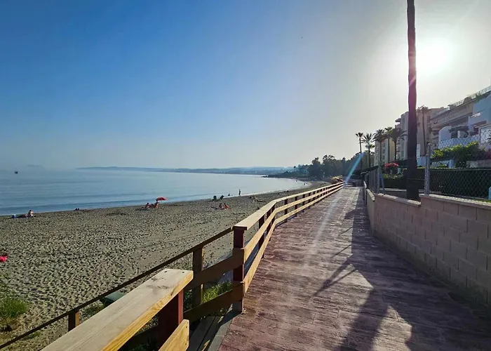 Apto Junto La Playa El Cristo Cerca De Puerto * Estepona