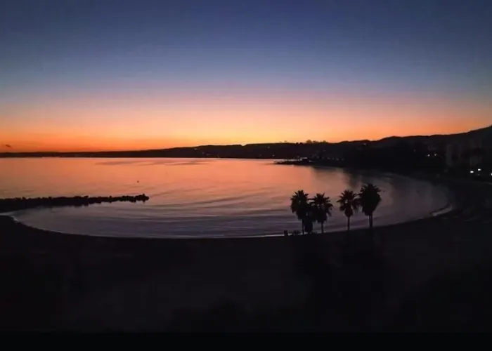 Apto Junto La Playa El Cristo Cerca De Puerto * Estepona