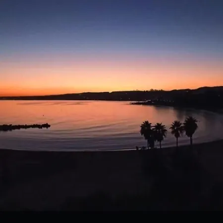 Junto A La Playa Del Cristo,cerca Del Puerto * Estepona