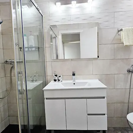 Apartamento Junto A La Playa Del Cristo,cerca Del Puerto