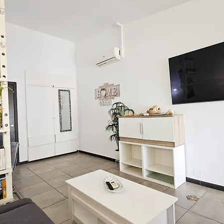 Apartamento Junto A La Playa Del Cristo,cerca Del Puerto